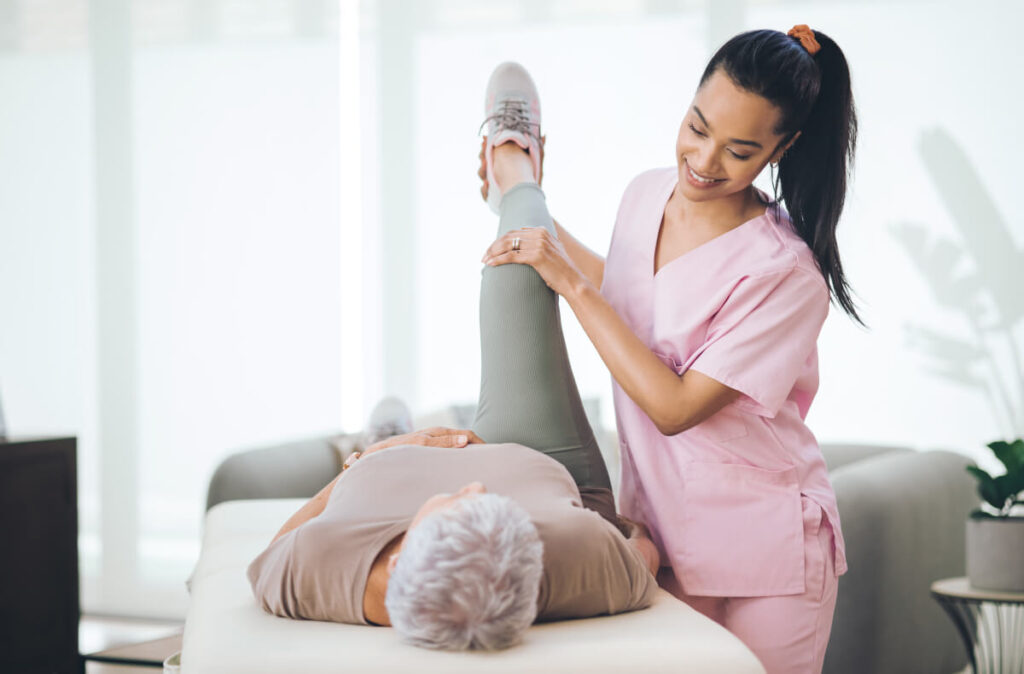 medical vein assistant caring for patients leg , physiotherapy 