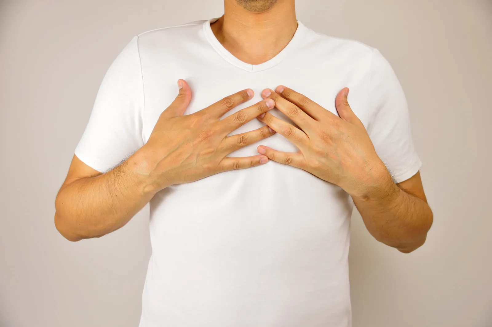 What You Need to Know About Spider Veins on Chest