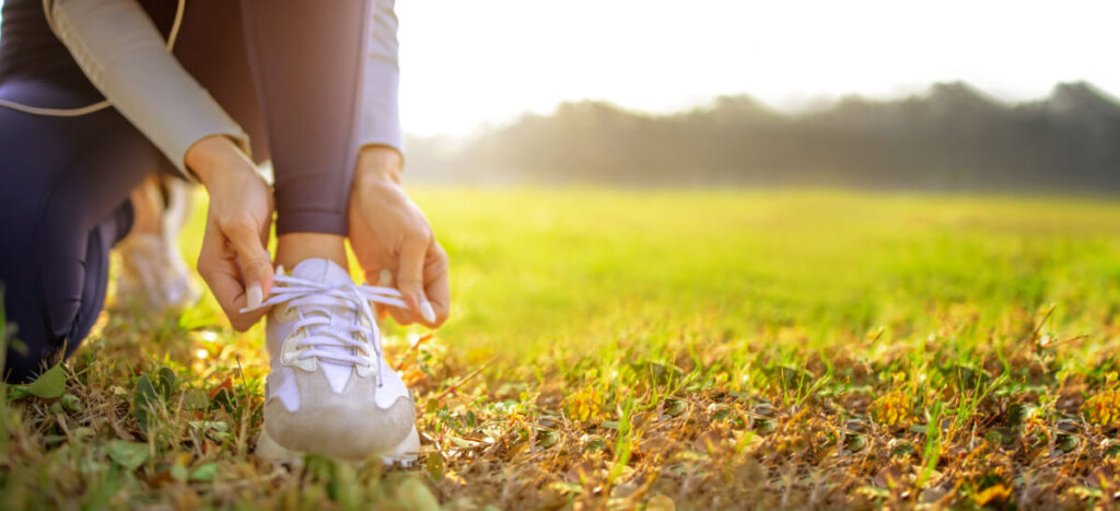 healthy woman going for a jog after chronic venous insufficiency treatment